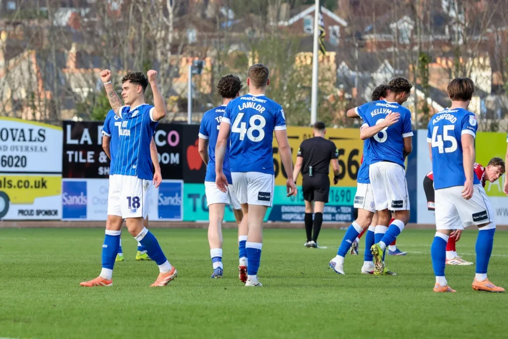 Alexander Robertson Shines in New Midfield Role for Cardiff City